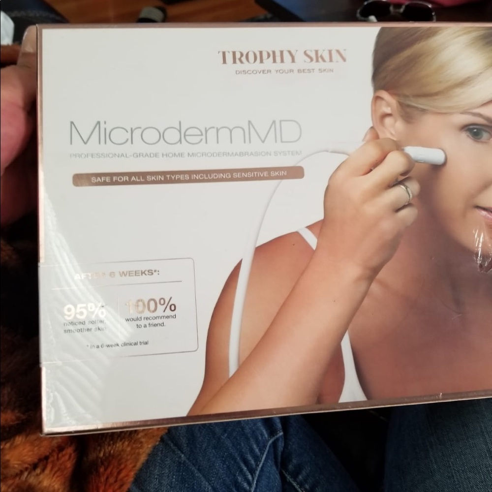 Trophy skin microdermabrasion MD